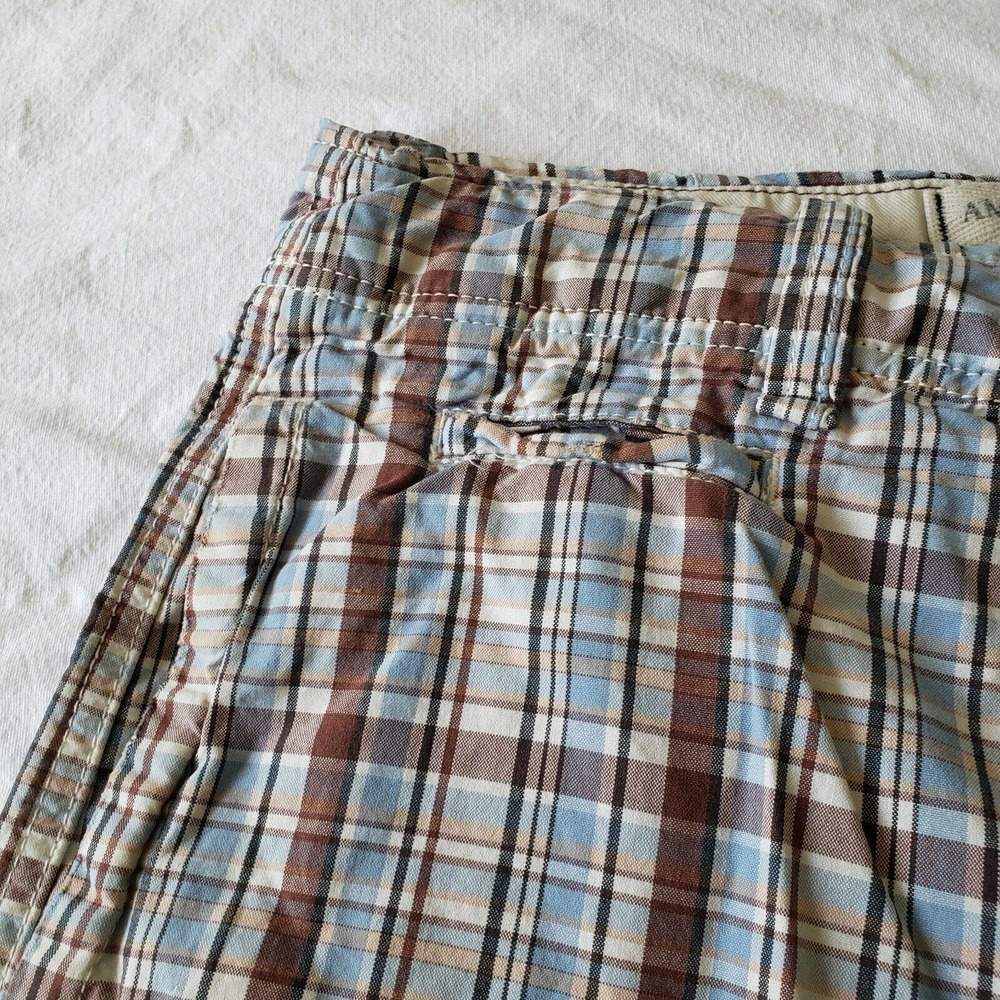 American Eagle Outfitters Mens Bermuda Shorts Size 32 Cotton Plaid Blue Brown - Picture 2 of 7